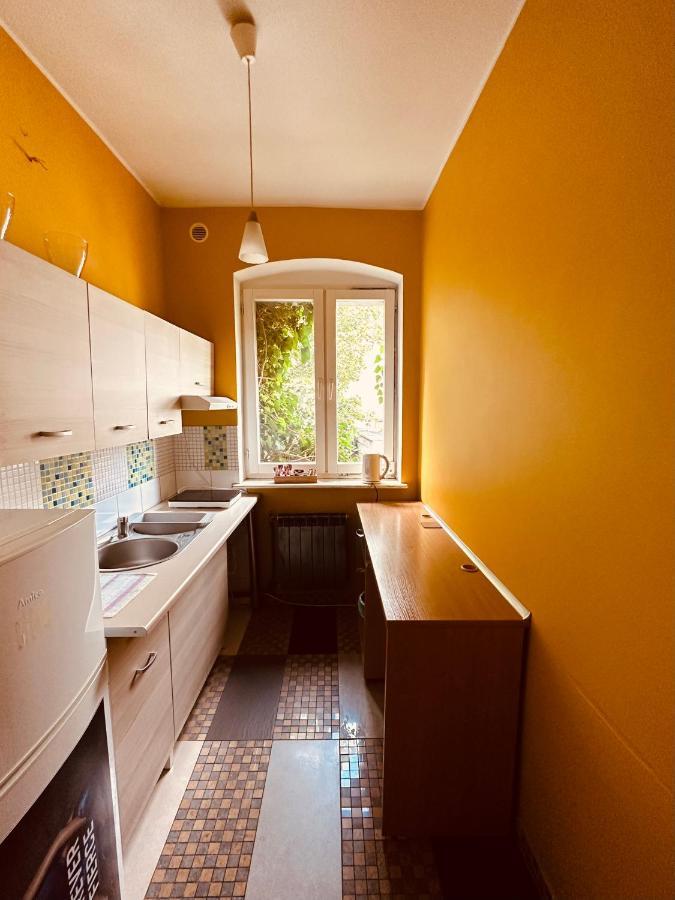 Stare Miasto Apartment Жельона Гора Екстериор снимка